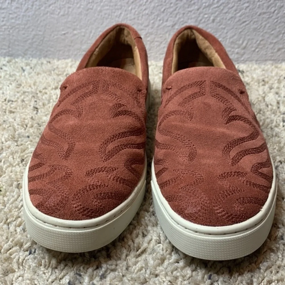 Frye Women's Ivy Primrose Slip on Sneaker sz 7.5